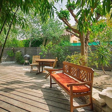 Les Aromatiques - Terrasse & Parking Prive A Villeneuve Les Avignon - Proche Golf Academy エクステリア 写真